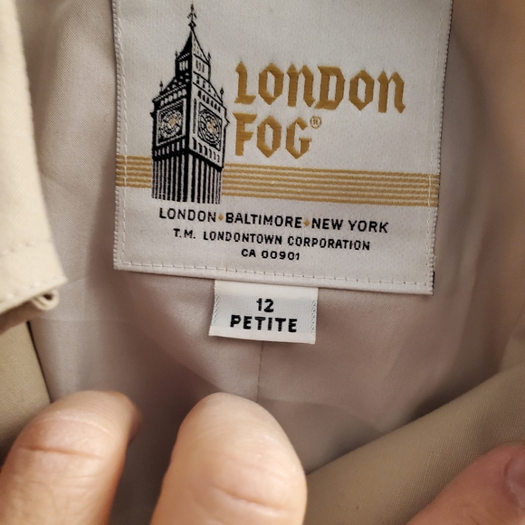LONDON FOG TRENCH COAT - Picture 2 of 4